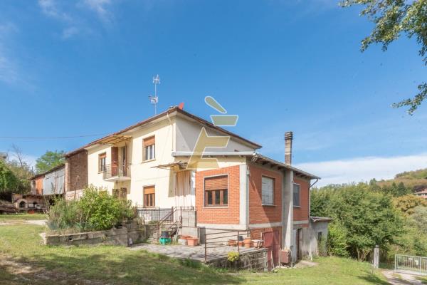 Vendita intero stabile di 290 m2, Valenza (AL) - 1