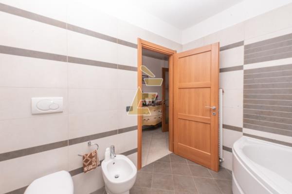 Vendita villa singola di 270 m2, Valenza (AL) - 14